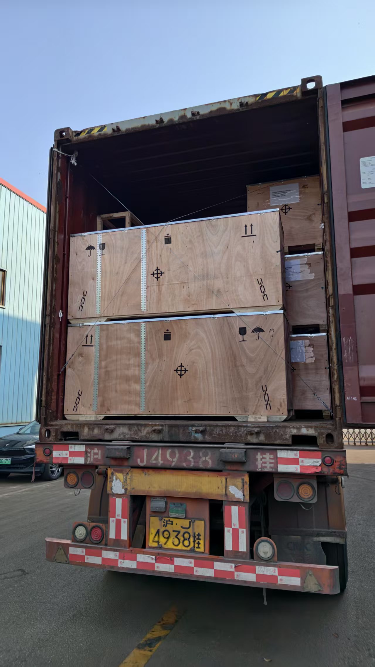 Machine tool wooden cases loaded into a shipping container